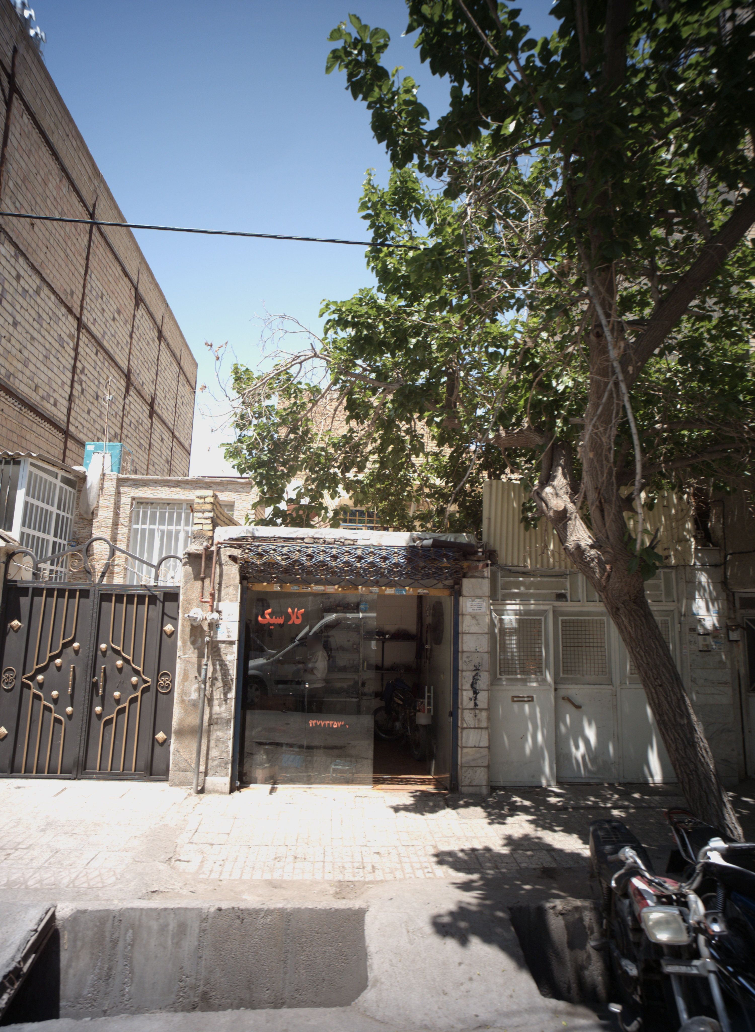 تعمیرگاه پنچرگیری کلاسیک