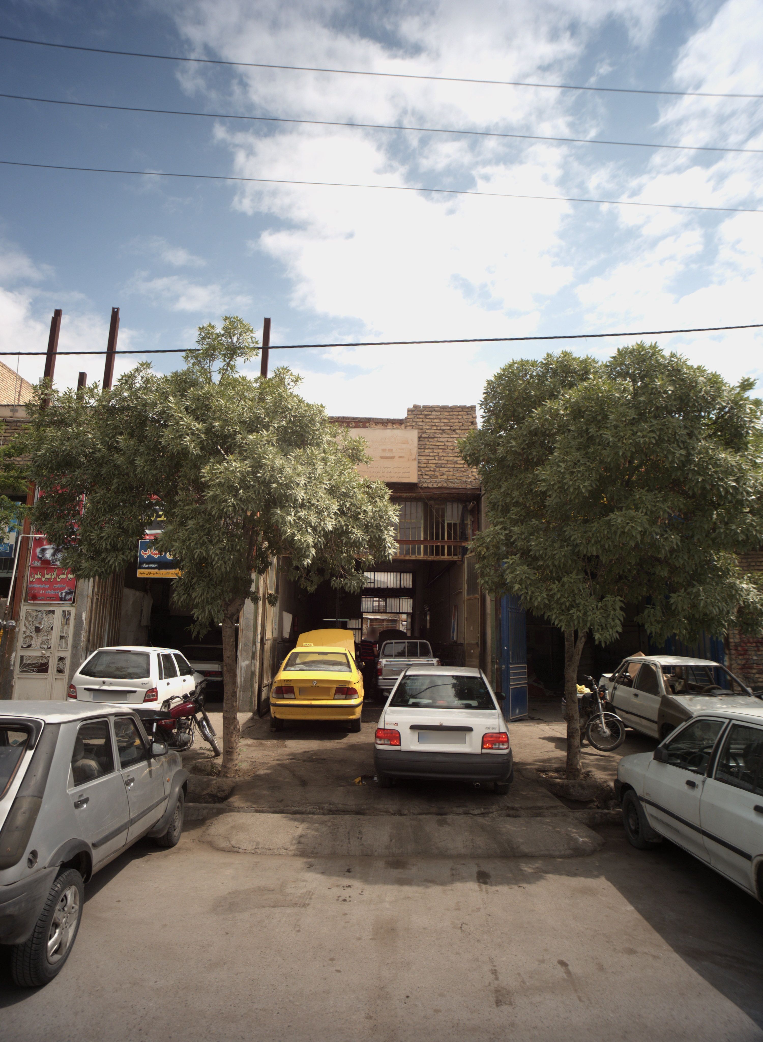 تعمیرگاه غریب