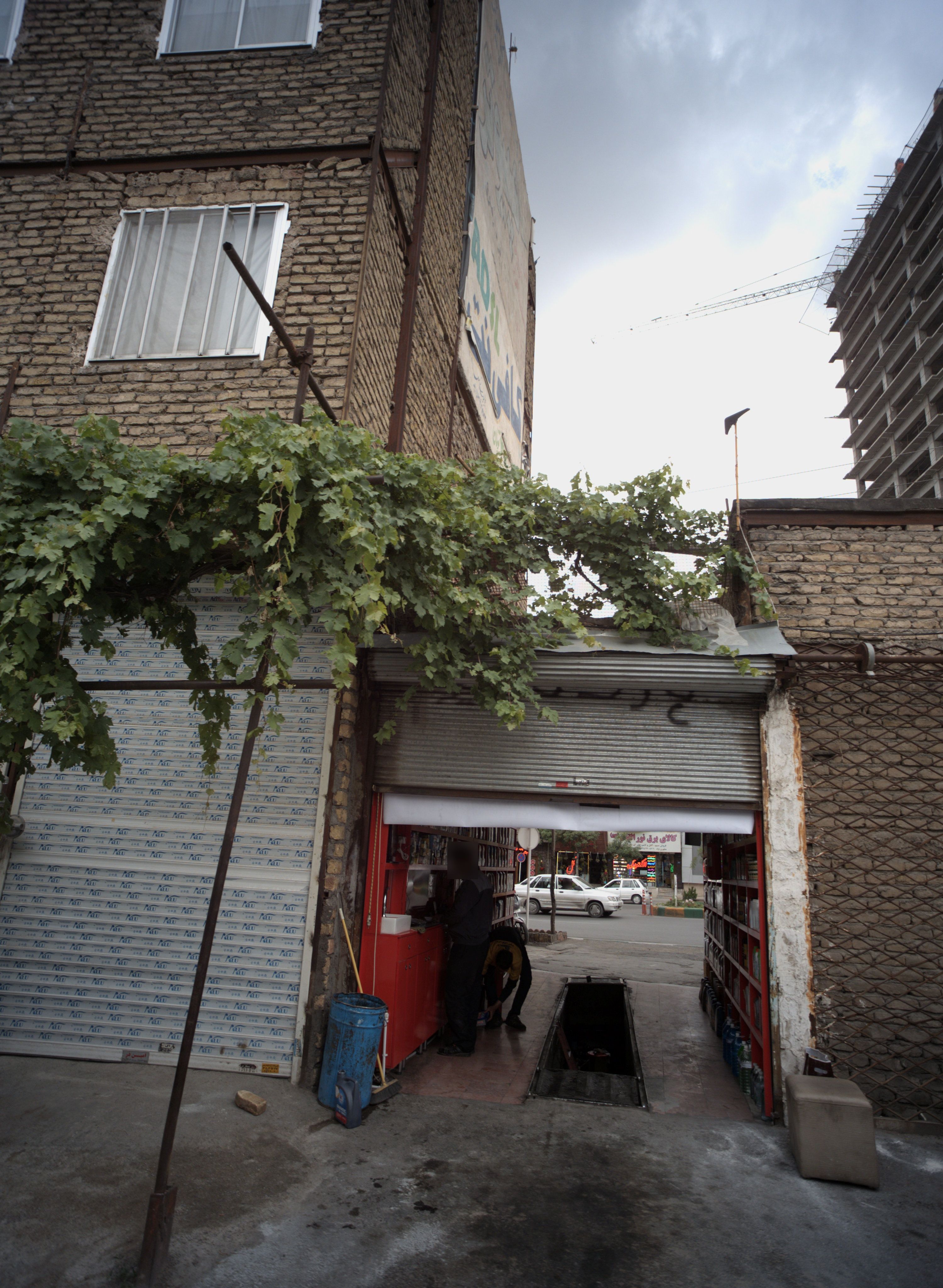 تعمیرگاه خودرو