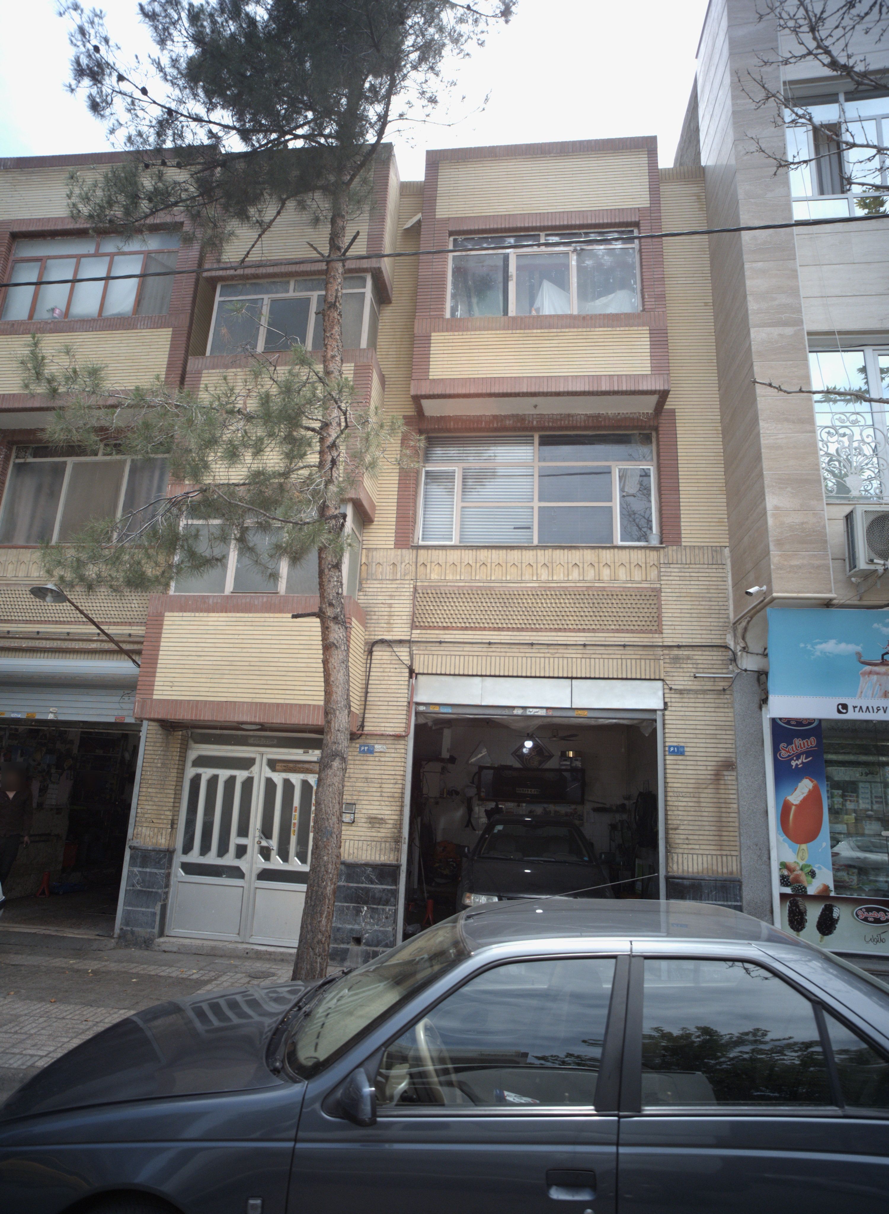 تعمیرگاه اتومبیل
