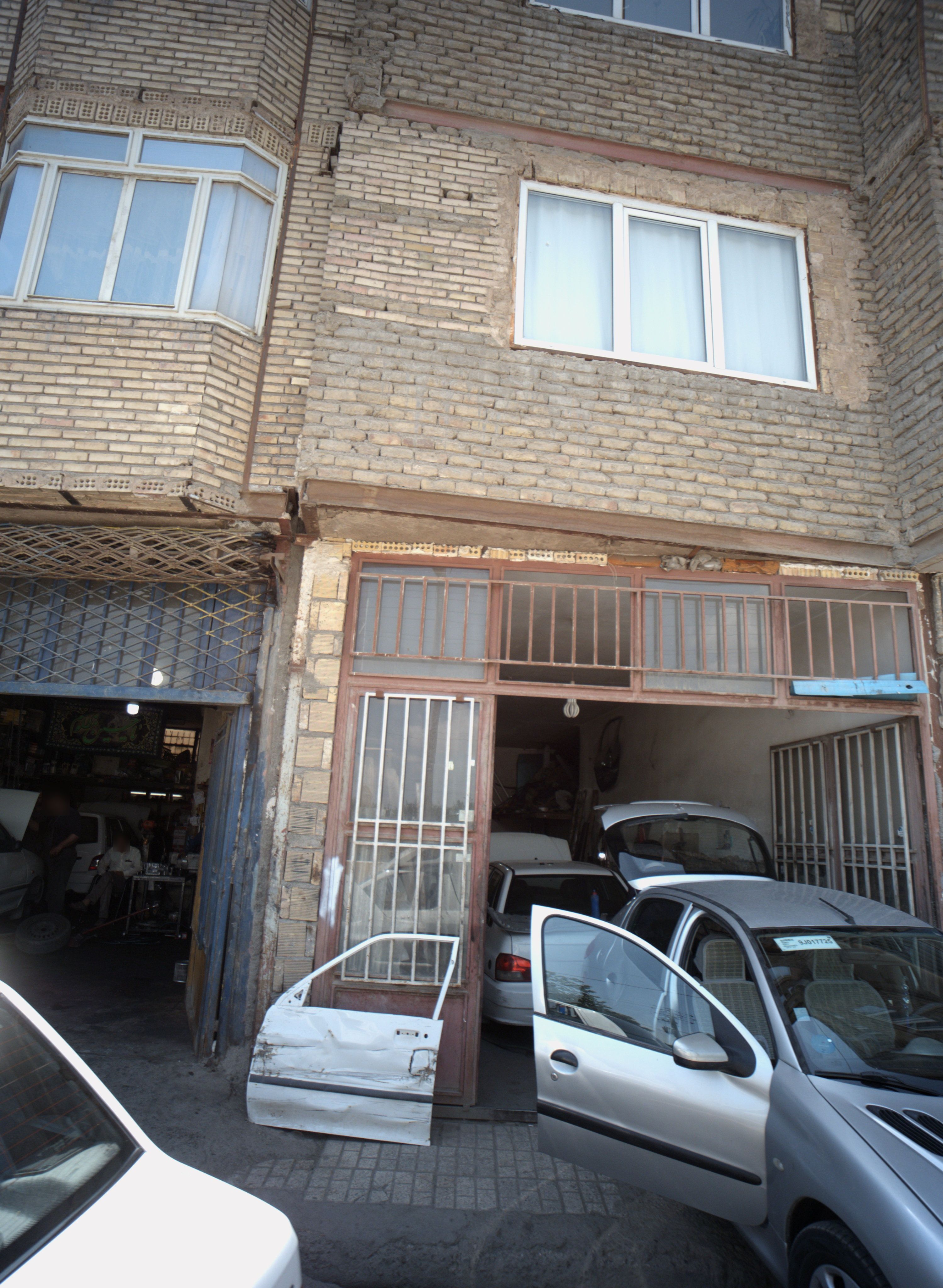 تعمیرگاه خودرو
