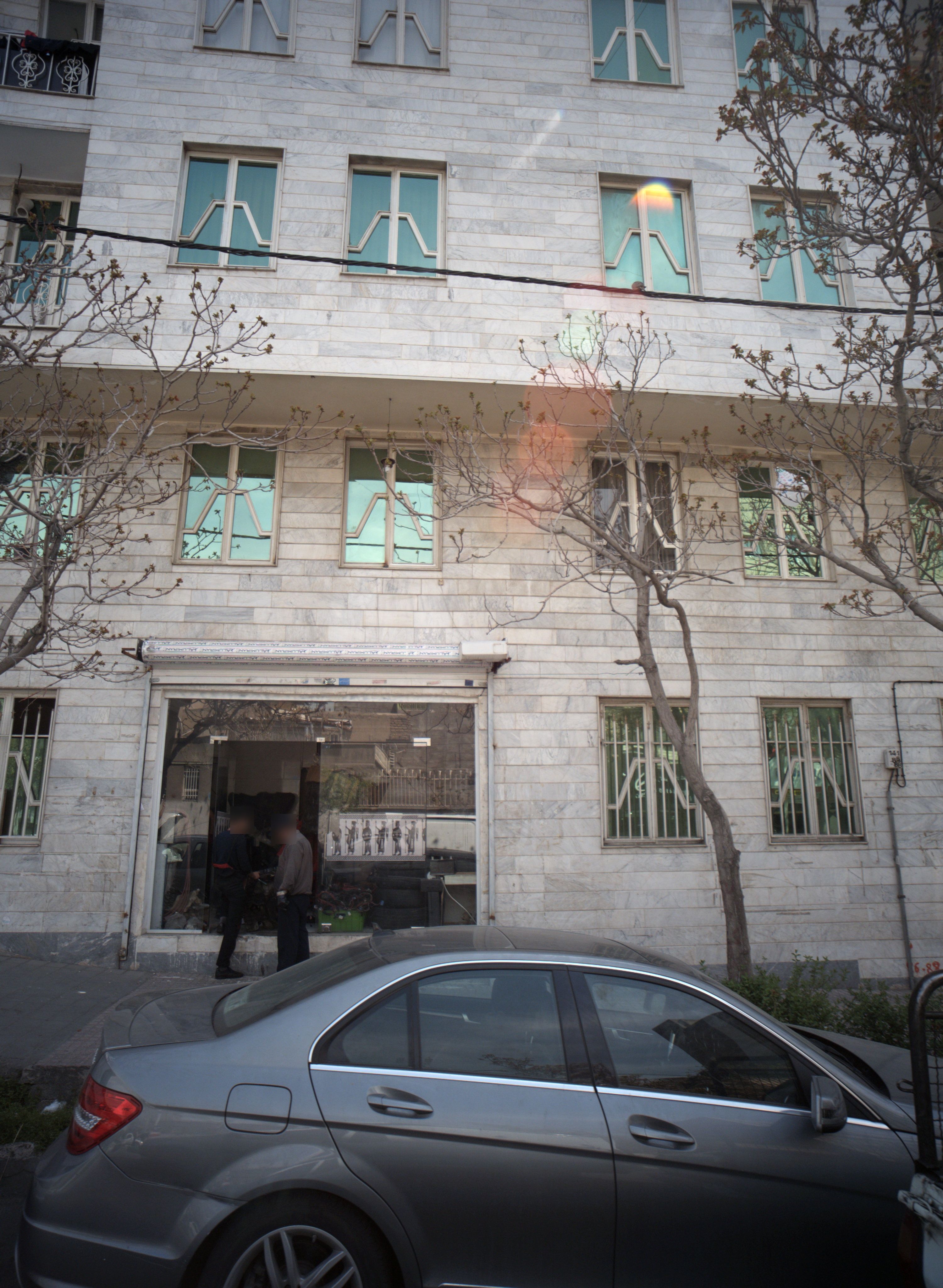 تعمیرگاه خودرو