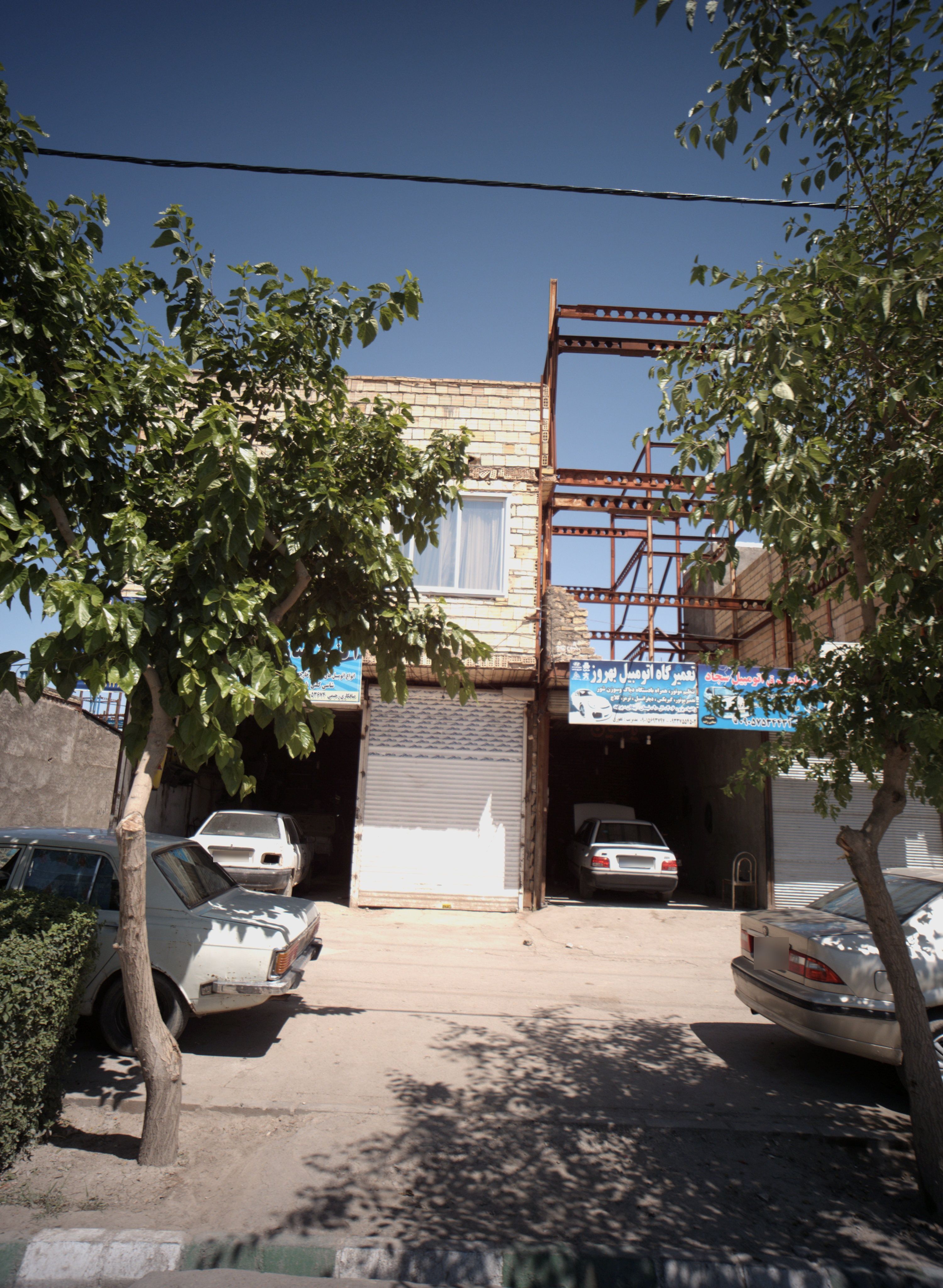 تعمیرگاه اتومبیل بهروز