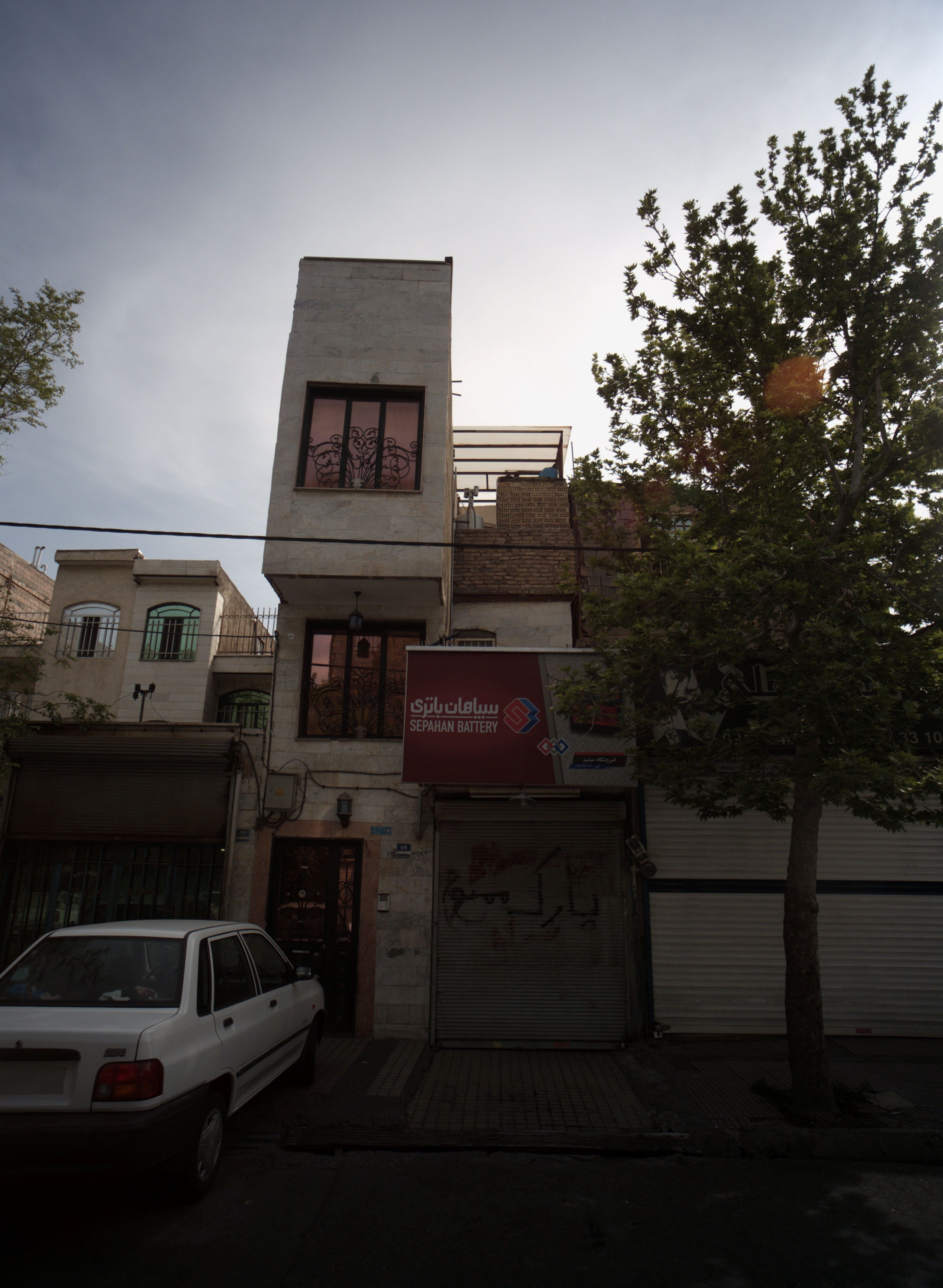 خدمات تخصصی برق خودرو میثم